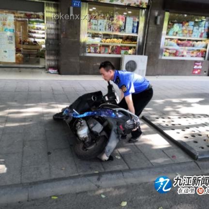 公交服务人性化与紧急响应机制的深度剖析：湖南公交司机停车事件启示